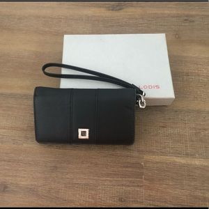 Lodis women’s black leather RFID wallet